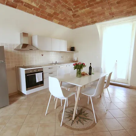 Casa - * Viarigi