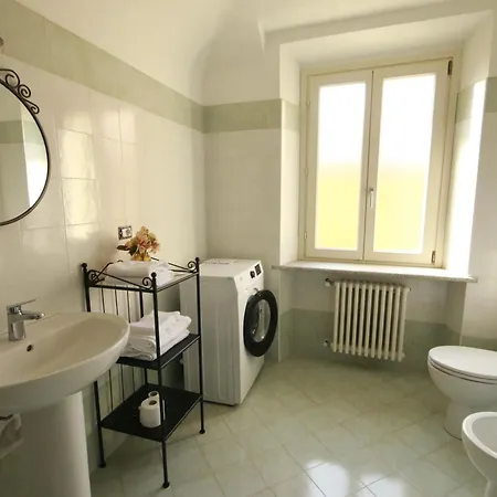 6 Appartamenti Monferrato Gruppi Fino A 24 Persone *